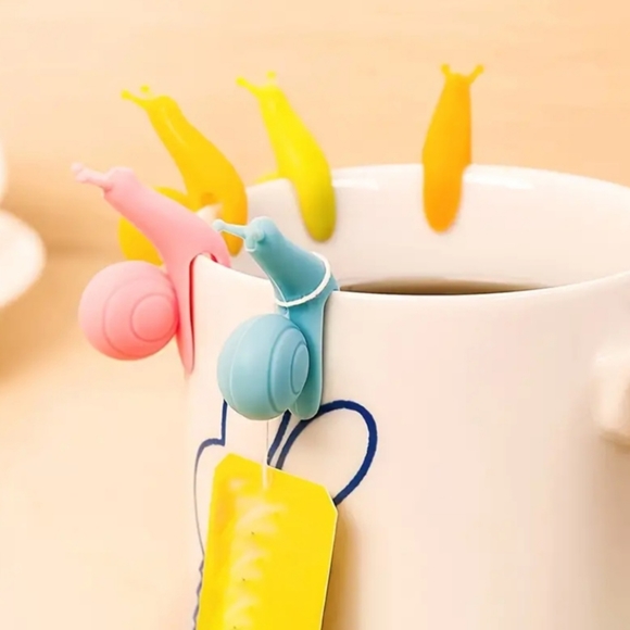 Cute Snail Shaped Silicone Tea Bag Holders, 5 piece set, multicolor - Picture 4 of 5